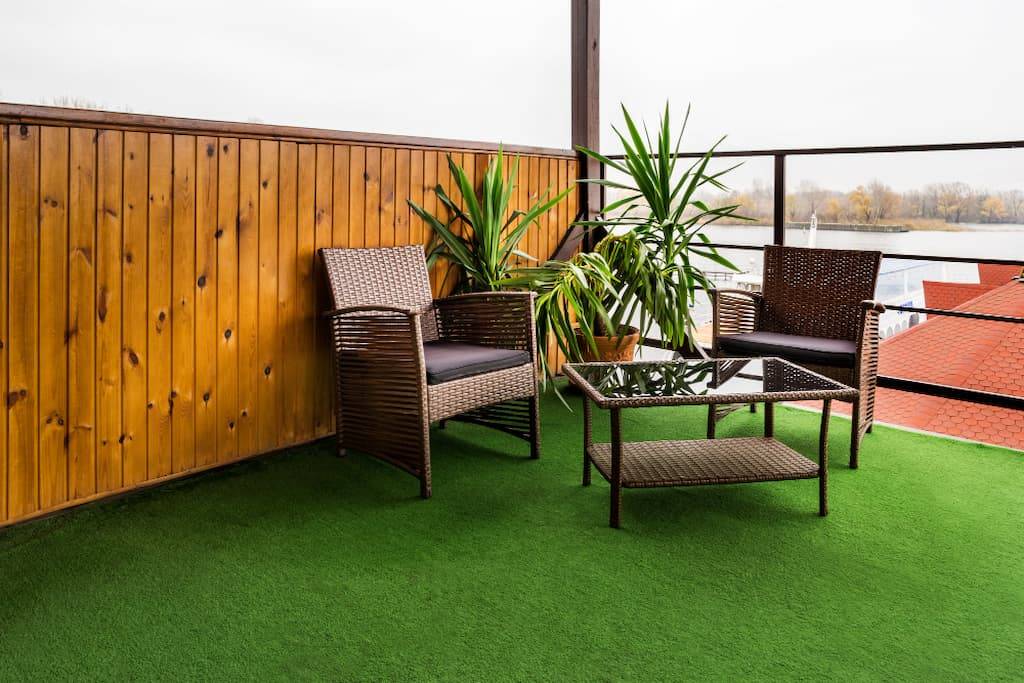 terraza cesped artificial